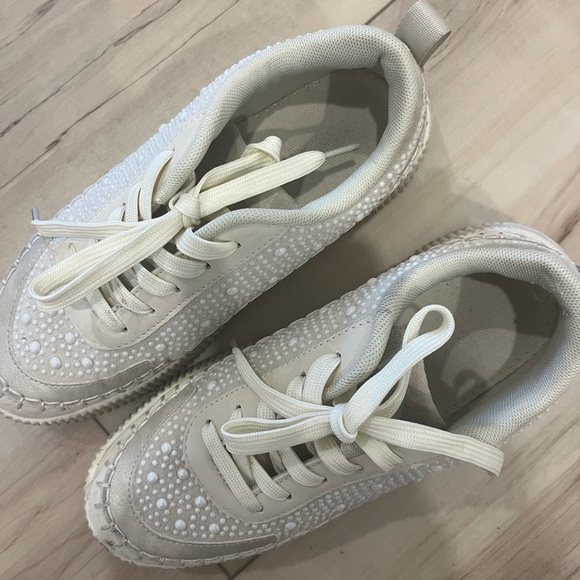 White bridal sneakers! Size 7! Worn twice - Picture 3 of 6